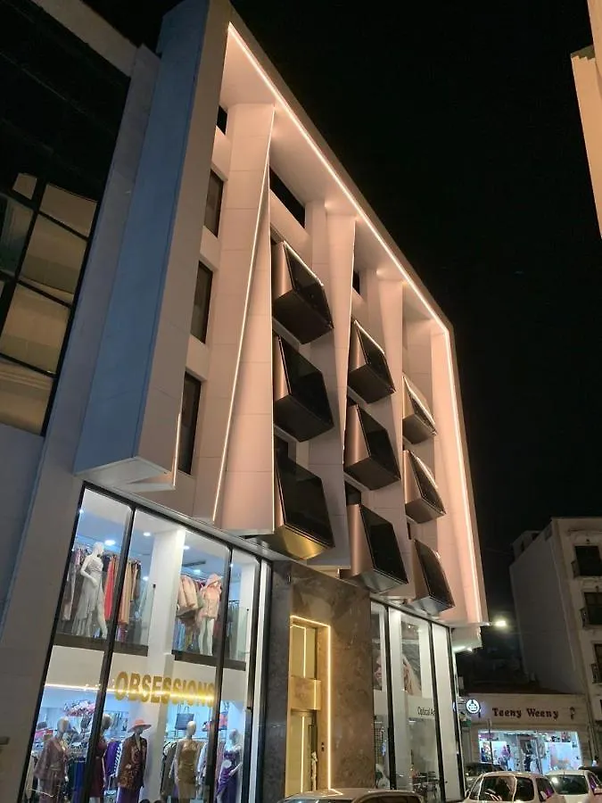 Raam Luxury Suites Larnaca